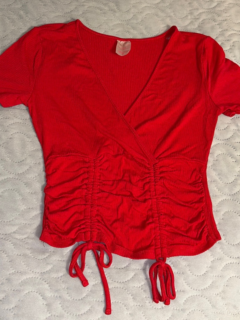Women’s Ribbed V-Neck Drawstring Top — Red & Light Blue - Picture 2 of 3